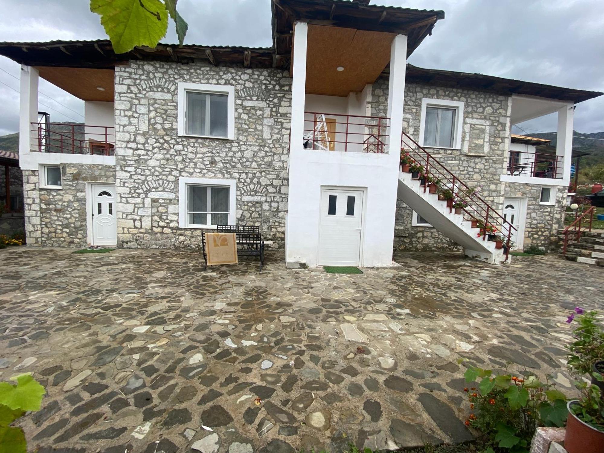 Vila Disha Tirana Exterior photo